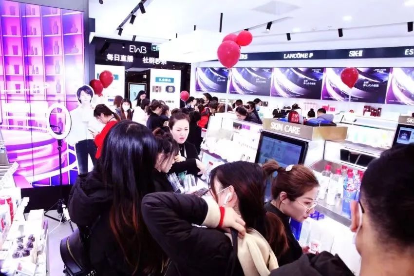 深度拆解：你要的美妆数字化零售样本