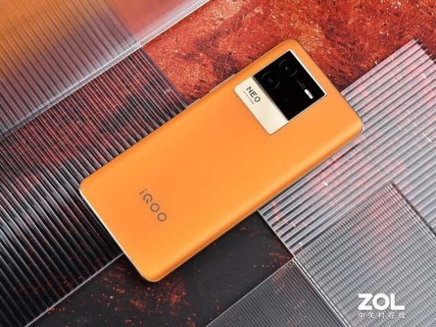 最低仅需1599元 搭载旗舰强芯的高性能千元机盘点