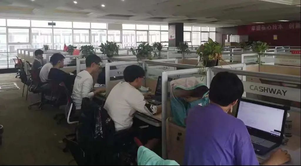 在0与1之间，“智”创一个这样的未来