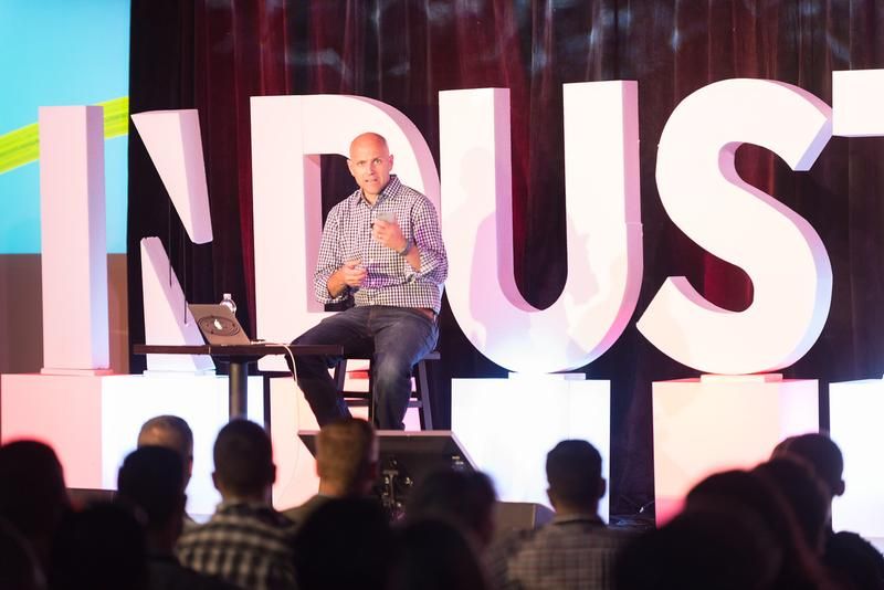 蚂蚁vs外星人：长期的服务愿景和战略