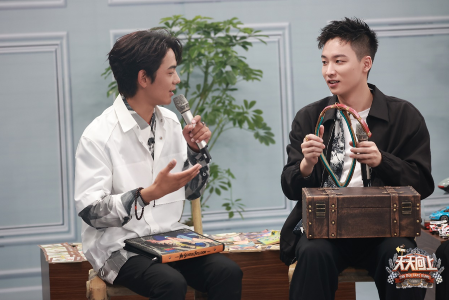 收藏的道理也是人生的道理，《天天向上》马未都开课引哲思