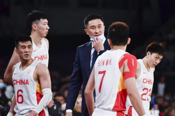 中国球迷为什么喜欢nba新秀(输球也高兴！球迷为何喜欢这样的中国男篮)