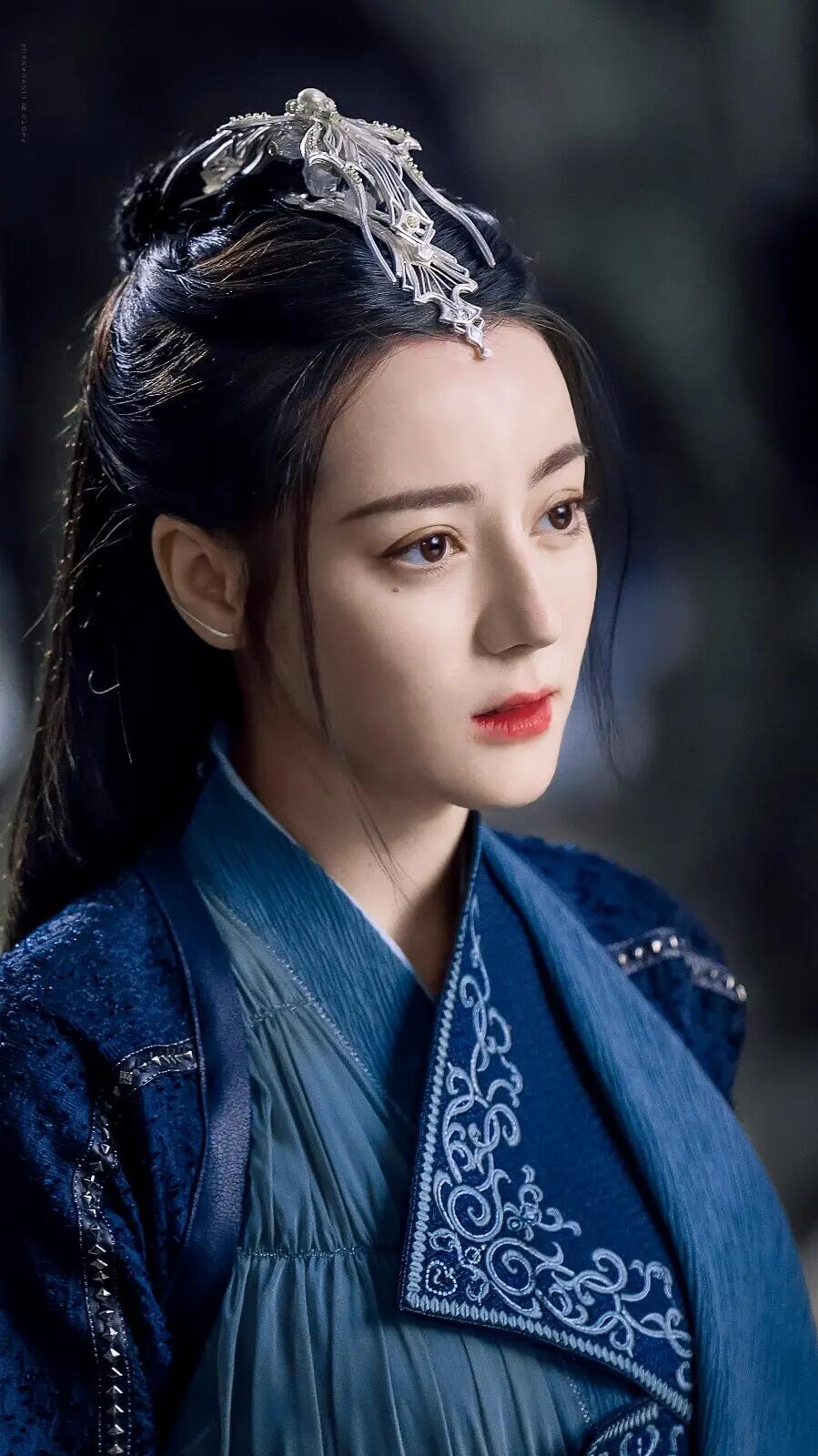 迪丽热巴个人所有资料迪丽热巴提名标志性世界最佳女演员