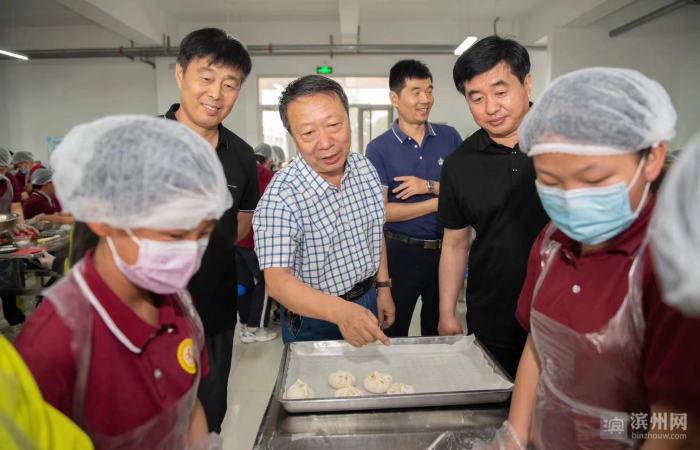 博興縣興福鎮(zhèn)中心小學舉辦首屆勞動實踐節(jié)(圖3) 博興縣興福鎮(zhèn)中心小學舉辦首屆勞動實踐節(jié)(圖3)