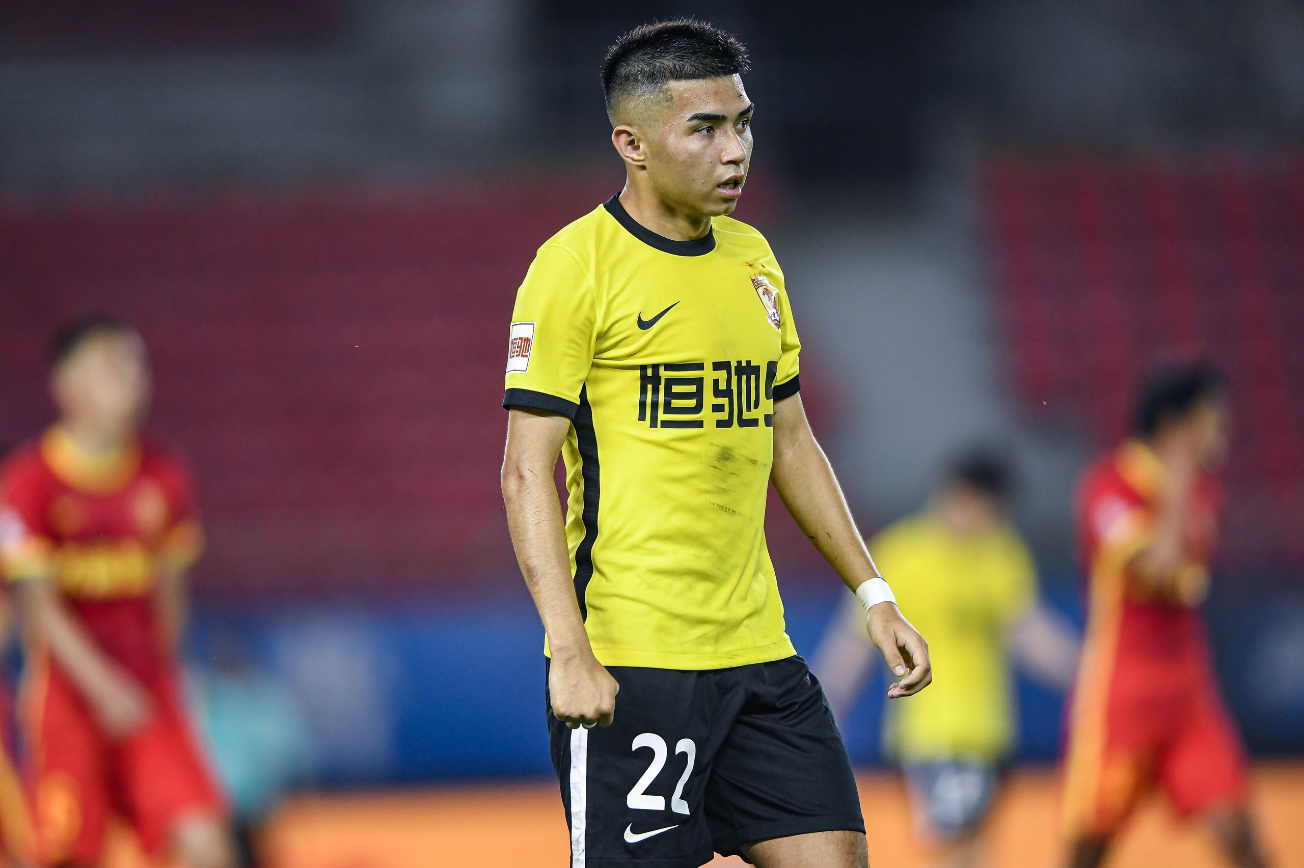 广州队并不存在经济困难,小本经营的模式本赛季运转良好,但改变比赛