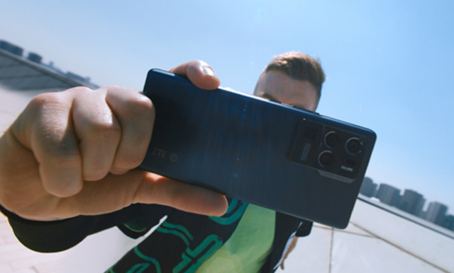 不超4K元 入手高性价比旗舰手机