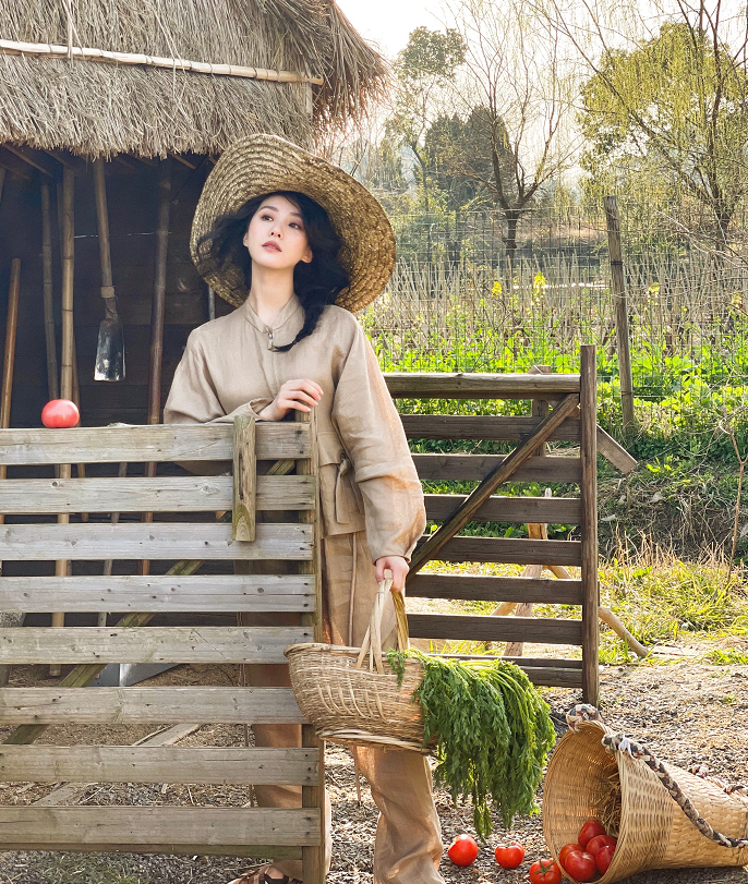 刘诗诗进组？朱正廷被锤？丁禹兮在线冲浪？倪妮近况？金瀚参加披哥？