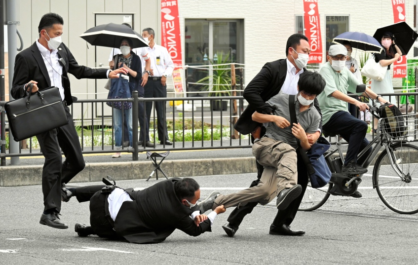 日本政府拟定于9月27日为安倍晋三举行“国葬”；日媒：枪杀安倍嫌犯母亲称想继续信教，会向安倍家人道歉