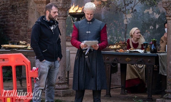 权游前传剧《龙之家族》曝新剧照 片场照！8.21开播