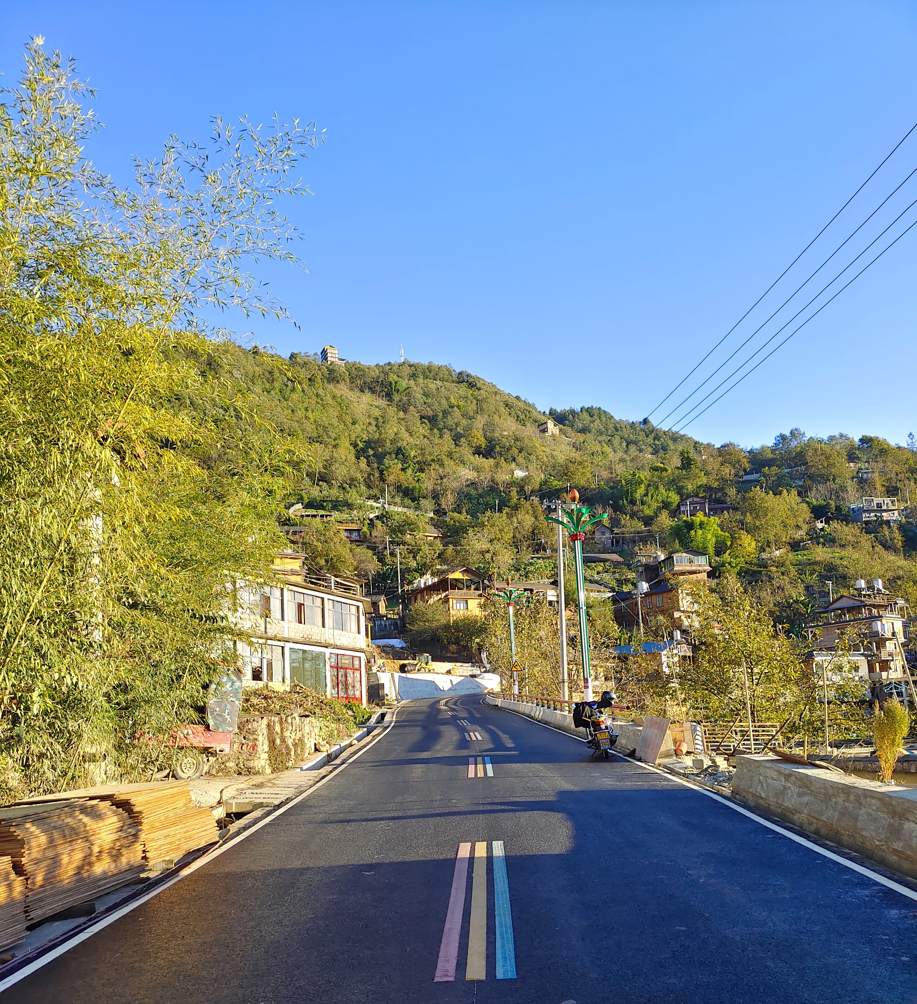 「“云南乡村美”主题征集」峡谷里的最美彩虹公路