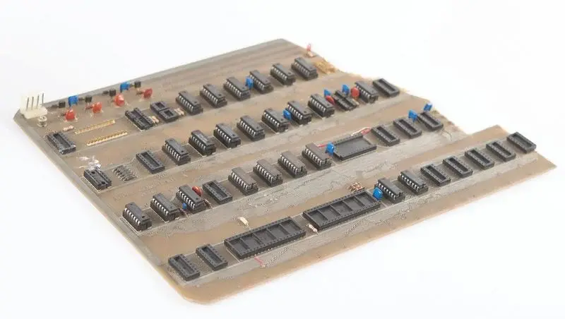 乔布斯的Apple Computer A电路板已开始拍卖 沃兹亲手焊接