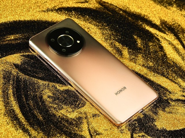 高温预警，这四款手机拒做夏日小火炉