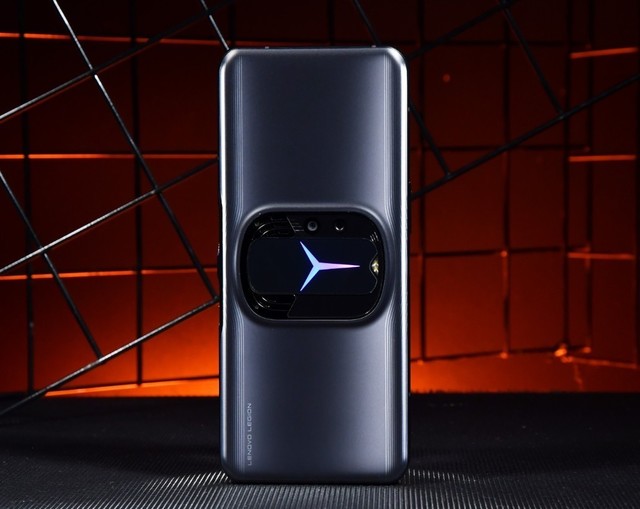 最低仅千元，爱打游戏就选四款手机