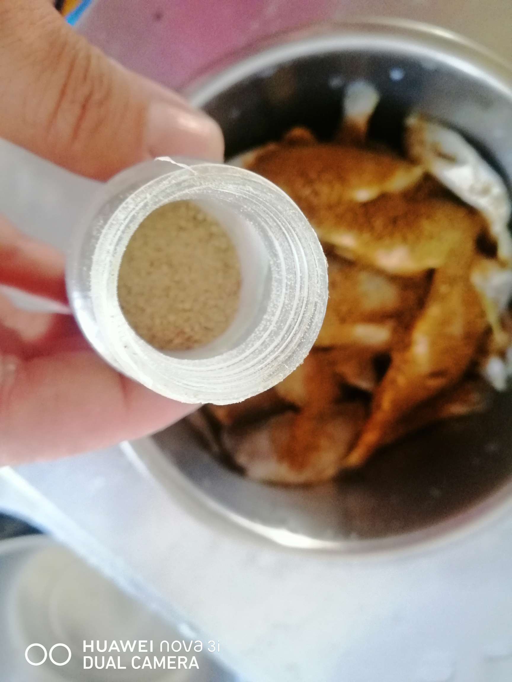 香酥小炸鱼奉上，各位吃货有口福了。