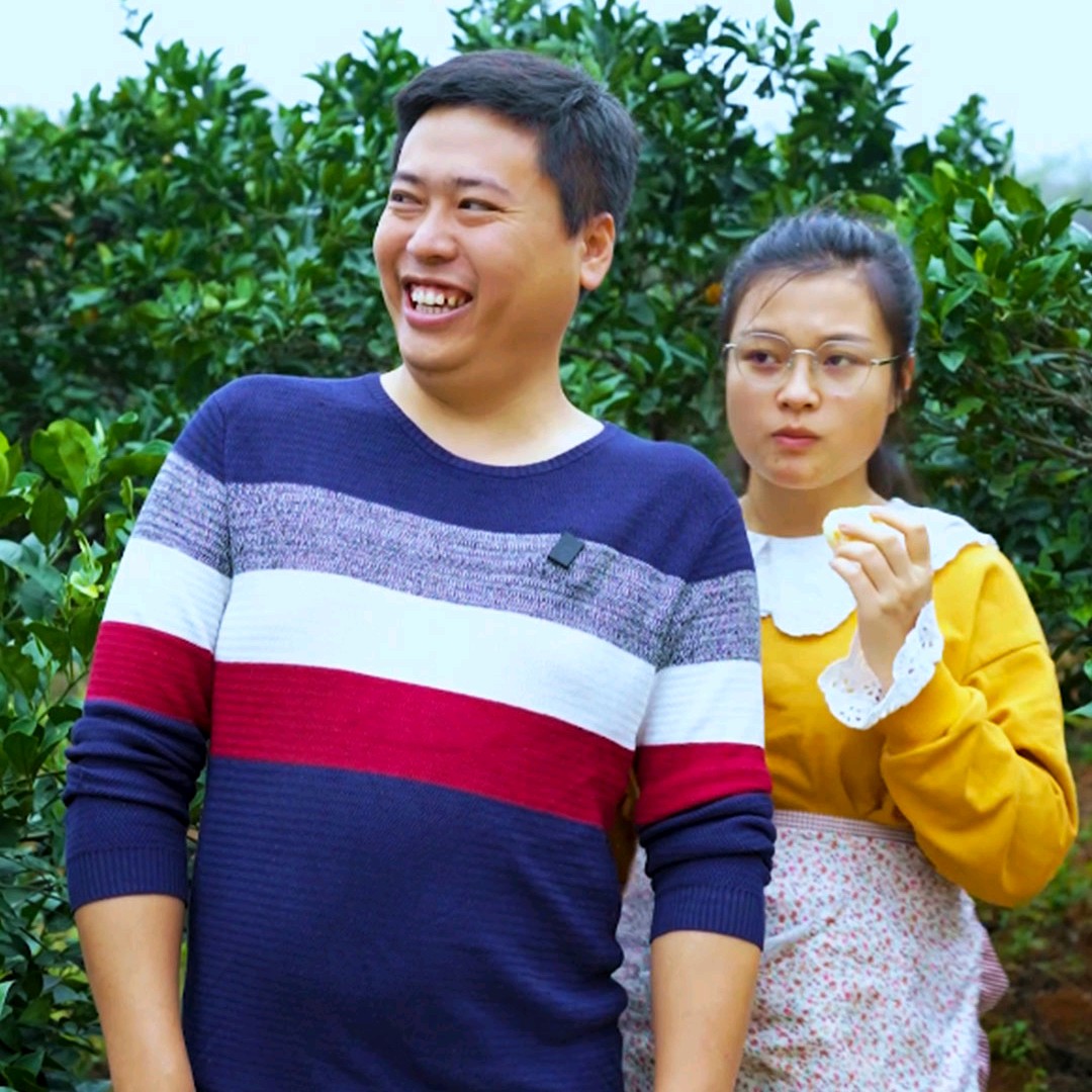 老黄与仙仙头像