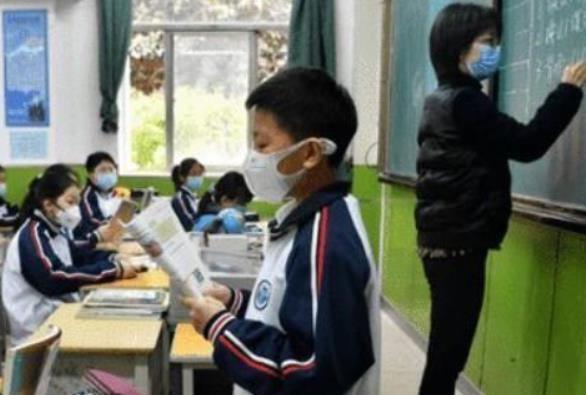 几岁读六年级，6岁读几年级（有关小学生上学年龄这个问题）