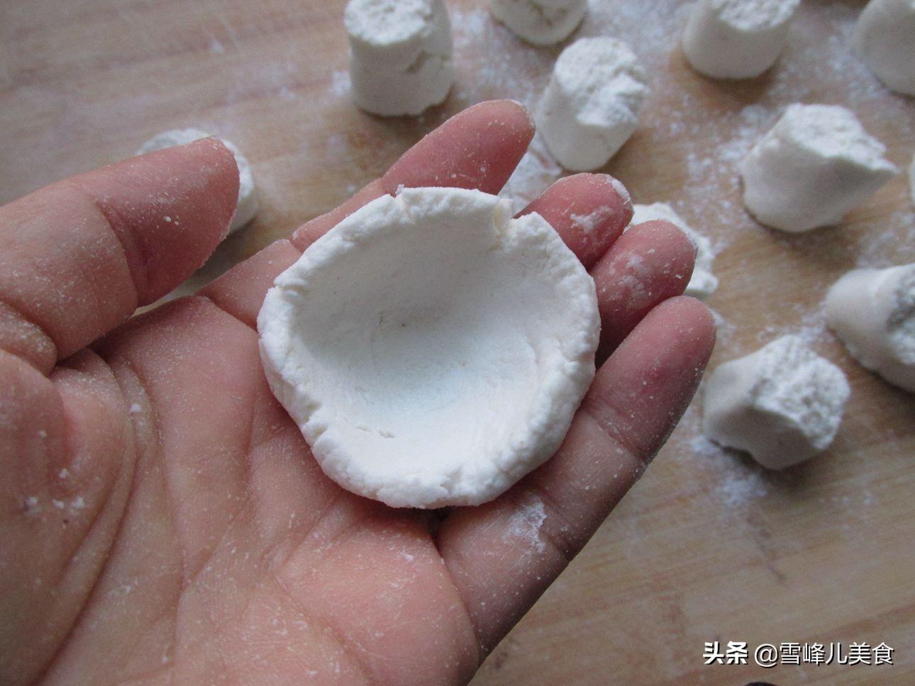 冷冻煮汤圆开锅下还是冷水下锅好(包汤圆，有人用开水，有人用冷水，都不对！教你正确方法皮薄馅大)