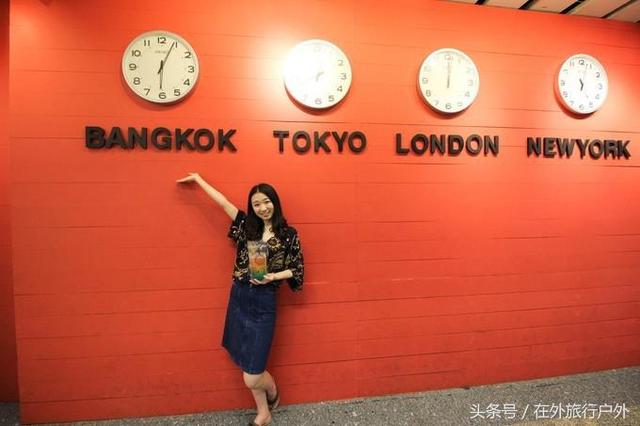 画面泰国旅游骑大象，90后小清新出游泰国