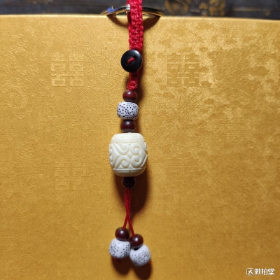 象牙果盘玩后效果图，带皮象牙果怎么盘玩（这5种文玩堪称性价比之王）