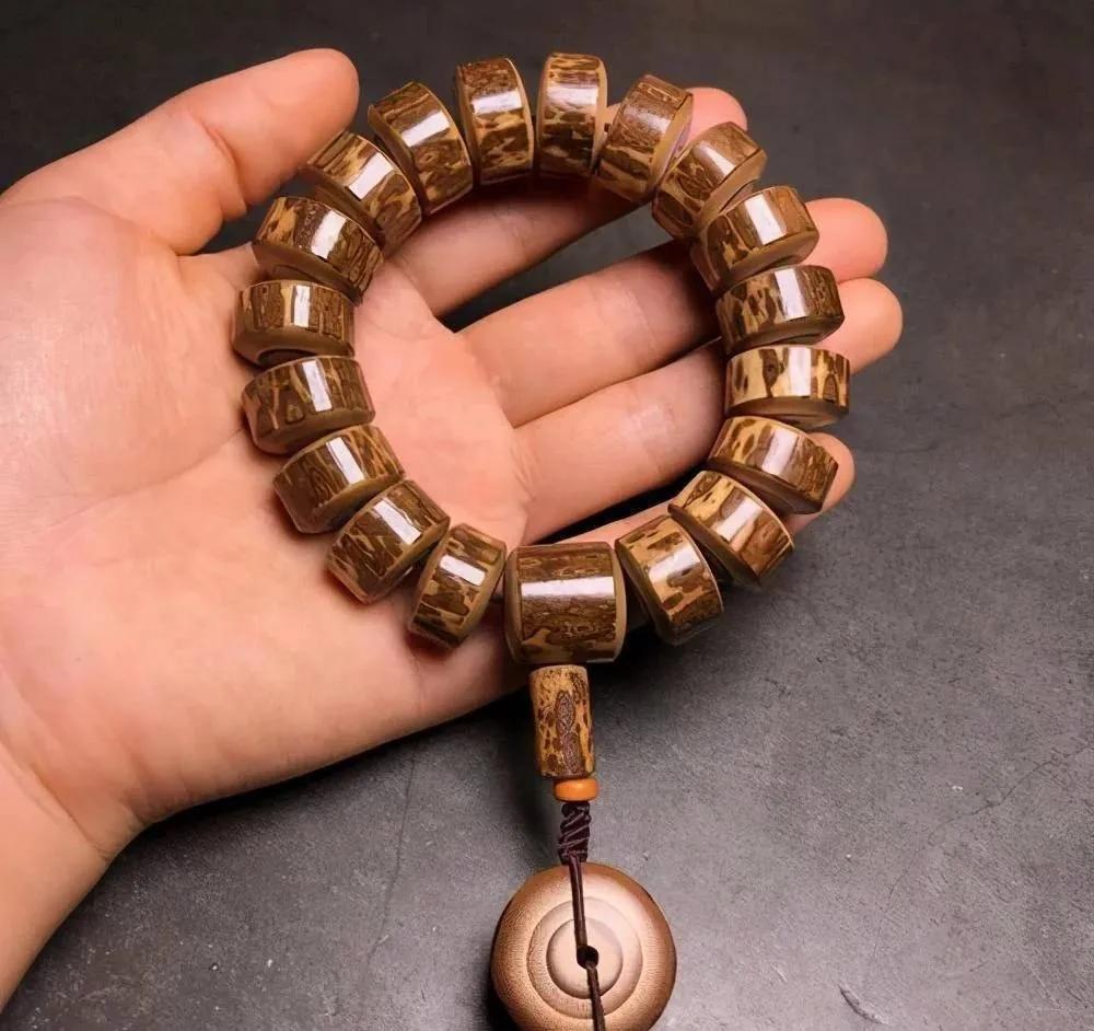 全球竹子有多少种类(文玩人手中的竹子文玩,文玩之首竹子的4大种类)