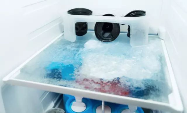 冰格里的冰怎么取出来（比传统冰格好用10倍的丹麦创意冰格）