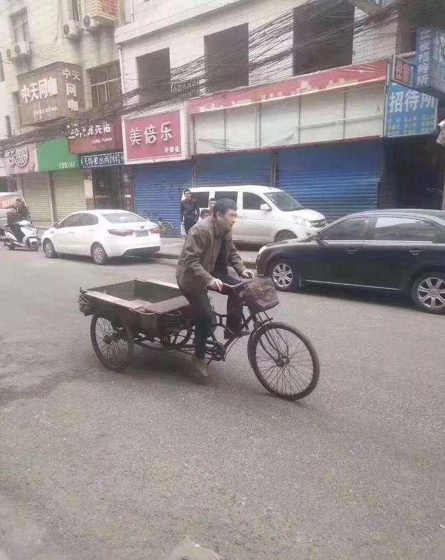 装台演员凌孜简介，装台女演员凌孜（寓意浓厚的《装台》）