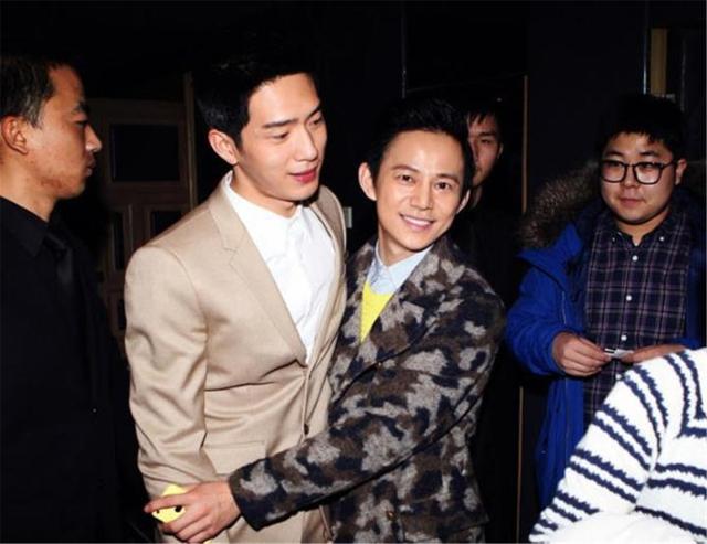 何炅个人资料简介，何炅资料简介（何炅到底是隐婚、不婚、晚婚还是其他）