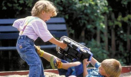 怎么让孩子学会分享，怎样让小孩学会分享（聪明的家长是这么做）