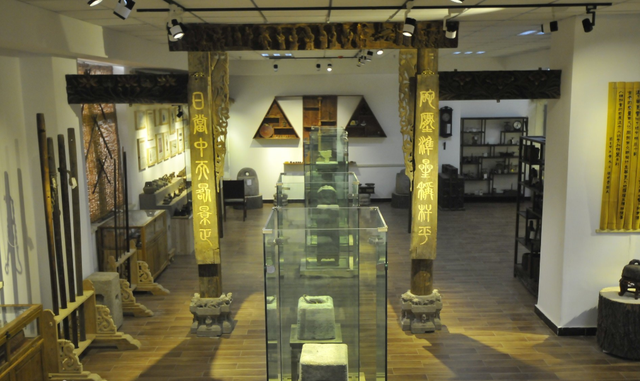 八百克是多少斤，一千八百克是几斤几两（《大秦赋》提到“痛饮美酒十斤”）