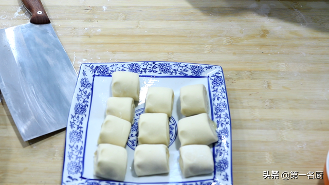 芝麻饼的家常做法，芝麻饼的做法（油酥芝麻饼这样做真好吃）