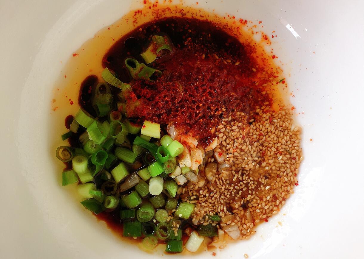 圖片[3]-【酸湯面】做法步驟圖 酸辣開胃 一碗不夠吃-起舞食譜網(wǎng)