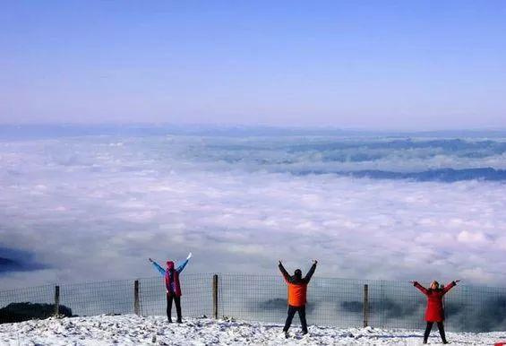 什么的云海填空词语(只有冬季才能看到的云海,三峡大坝茫茫云海那头是