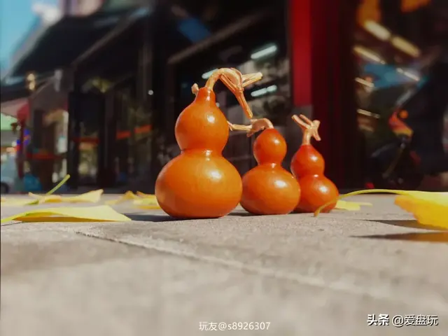 葫芦怎么盘变色快又亮的做法，资深文玩葫芦越盘越红越亮的正确开启方式（几块钱的葫芦）