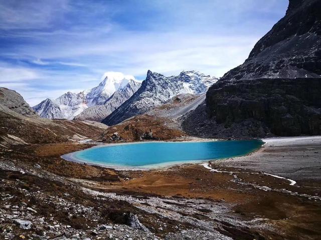 稻城海拔是多少，稻城海拔多少米会有高原反应吗有老虎吗（为什么有些游客说不去后悔一生）