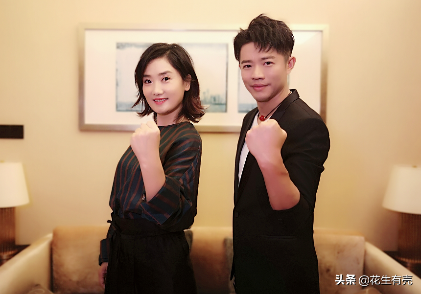 自由飞翔歌曲原唱(22年后再看"凤凰传奇":曾毅和玲花,才是被低估的