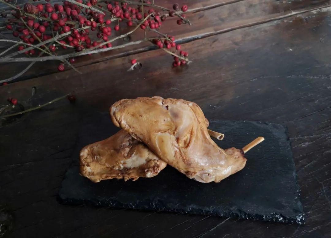 跳水兔的正宗做法四川，自贡跳水兔的做法（四川人的命，都是兔肉给的）