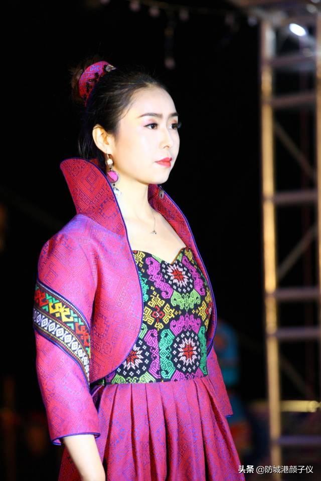 宋代四大名锦(中国四大名锦之一壮族壮锦,壮锦服饰展示)