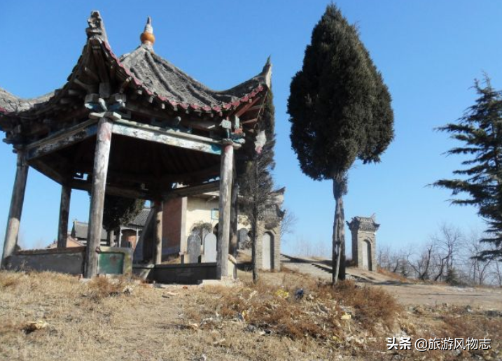 国内最矮的山是哪座山(盘点中国最有名最矮的3座山)