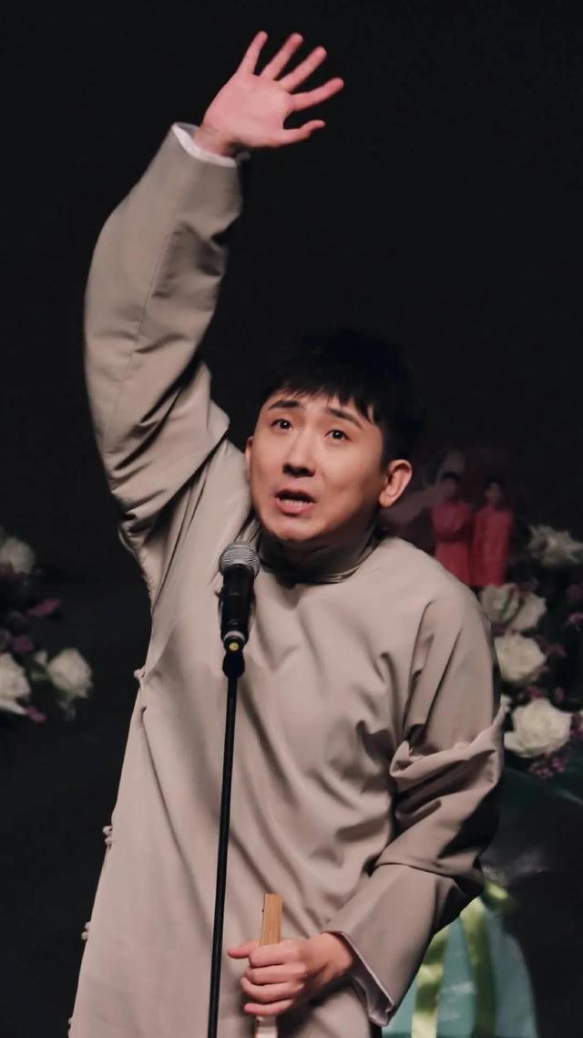 孟鹤堂，微信头像，孟鹤堂（老秦、李鹤东、张九南、孟鹤堂）