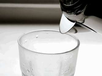 小苏打除水垢，家里有水垢的水才是好水