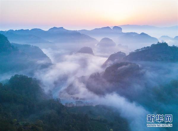 福建南平：武夷山风光秀美