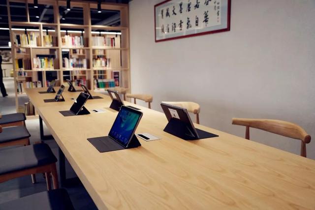 五邑大学图书馆，江门五邑大学图书馆对外开放时间（强化文化育检——江门市人民检察院图书馆正式启用）