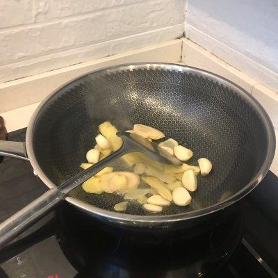 粤菜焖鹅的做法，粤式焖鹅的做法大全（广州人都喜欢吃的栗子焖鸡）