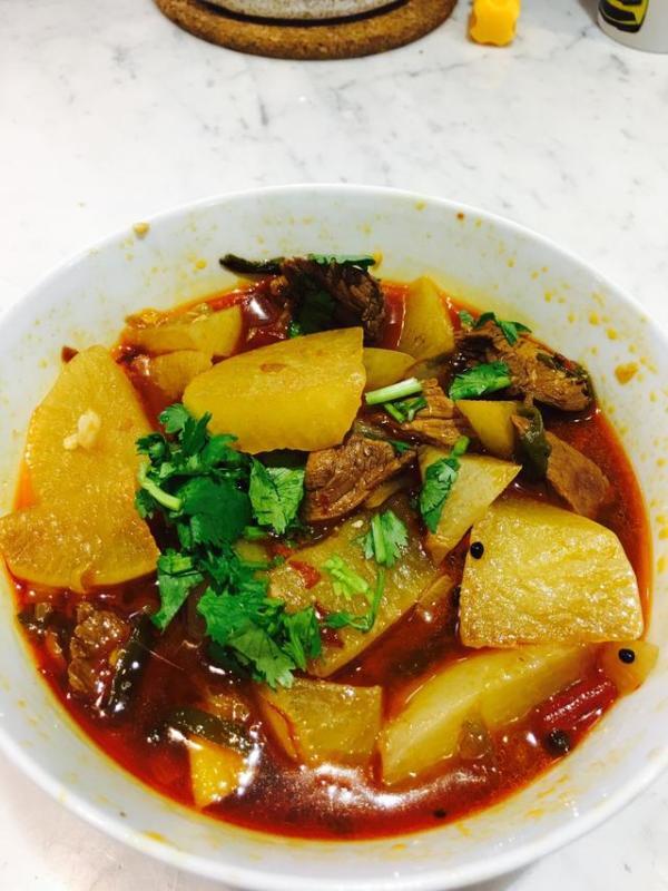 牛肉炖萝卜的做法，牛腩萝卜的做法 最正宗的做法（牛肉炖萝卜最好吃的14种做法）