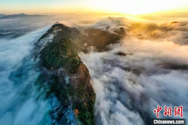 丹霞山海拔多少米，丹霞山重要景点有哪些（广东韶关丹霞山进入观云海最佳时期）