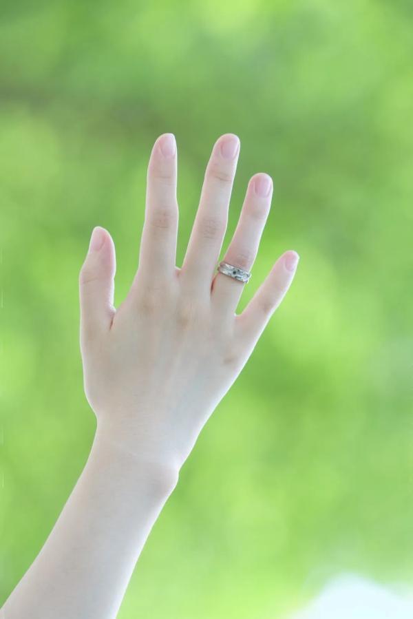 毕业礼物送什么好，毕业礼物送什么好女生小学（“最值钱”的毕业礼物刷屏）