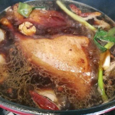 怎样卤鸭子才好吃，卤鸭子怎么做才好吃（夏秋交替吃香卤鸭腿）