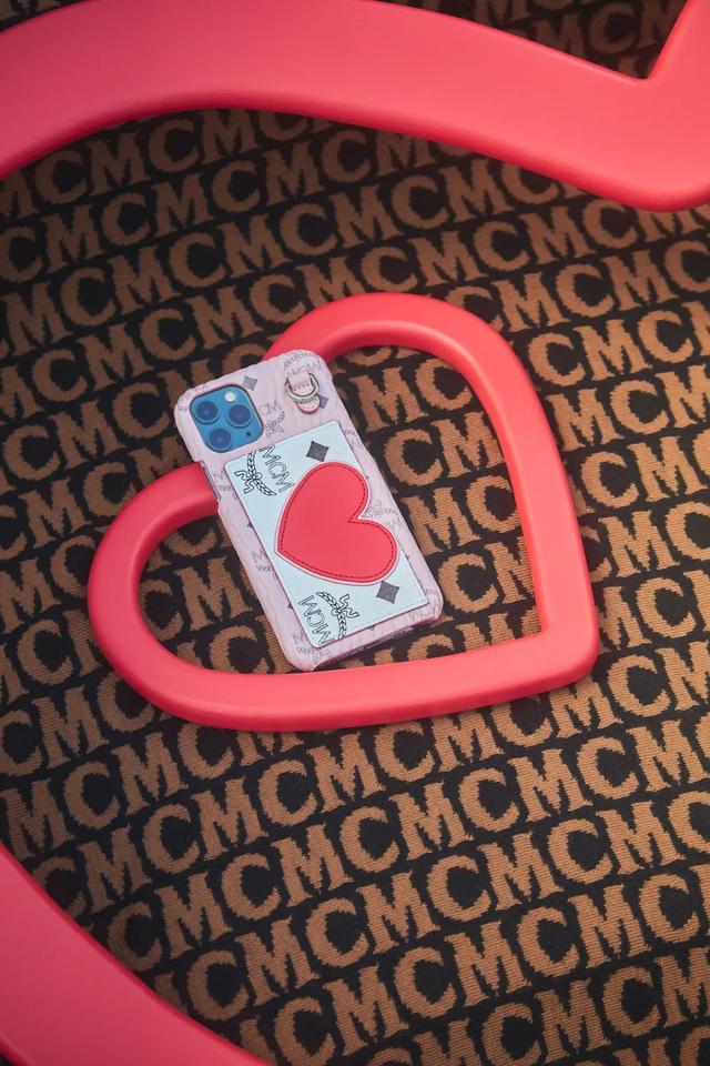 2月14情人节送什么，2月14号情人节送什么礼物（情人节最佳送礼列表借你抄）