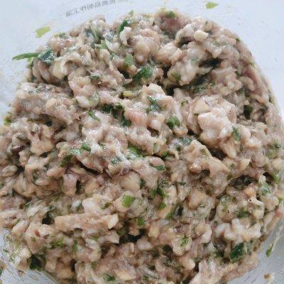 蒸饺怎么蒸，烫面蒸饺怎么做（蒸饺中午刚做完，晚上又想吃了）