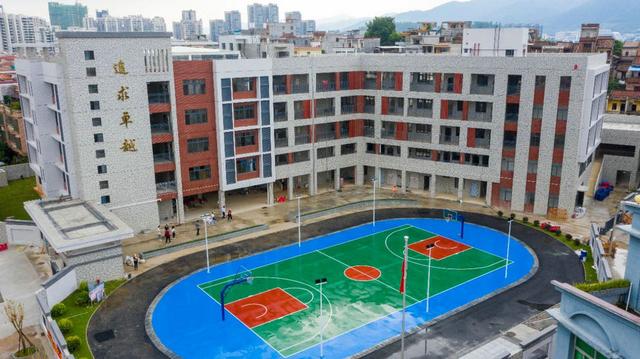 肇庆一中实验学校城东校区教学，肇庆端州6所高颜值新学校和幼儿园9月投入使用